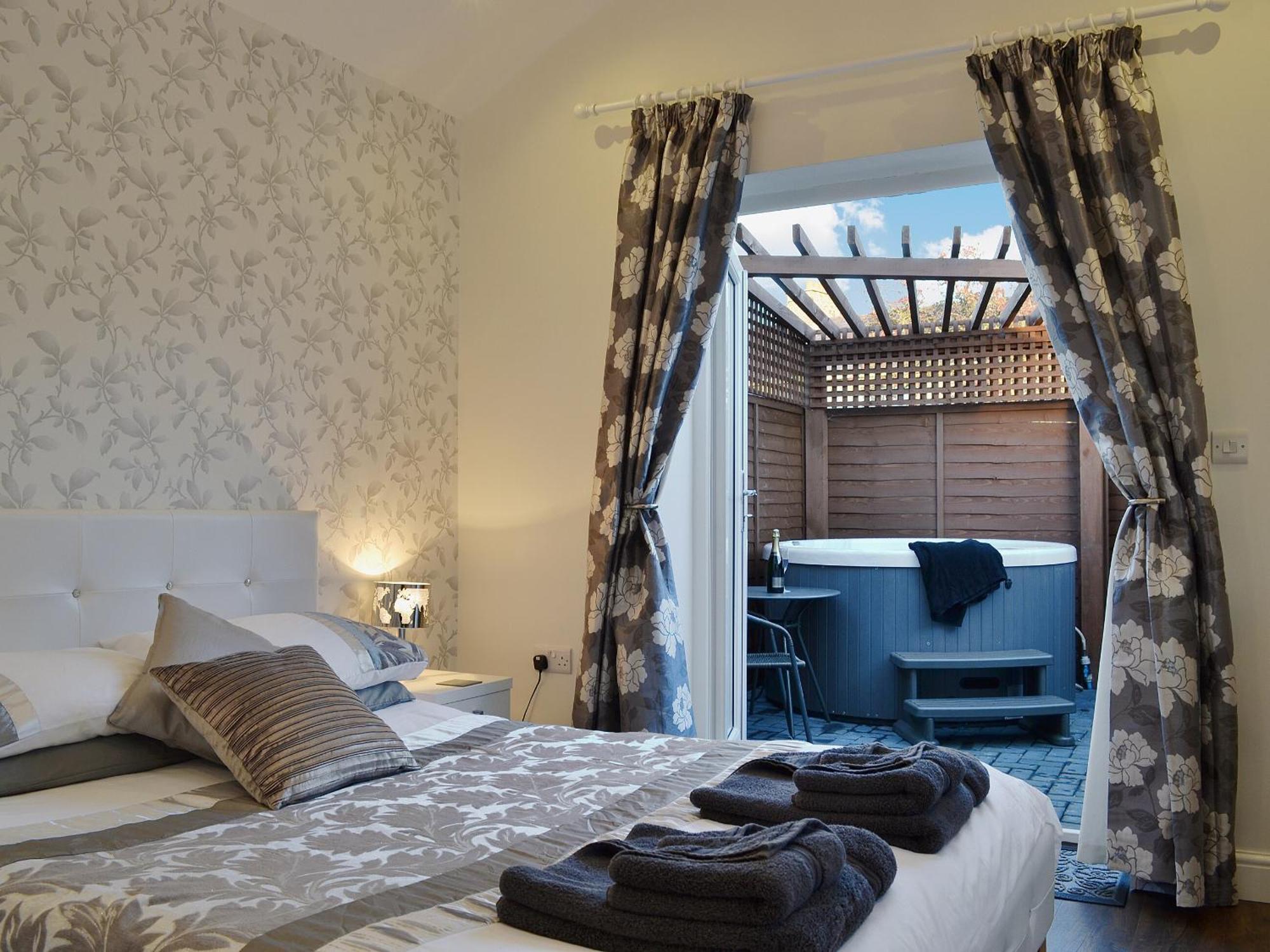 Oswald Lodge Llanon Esterno foto
